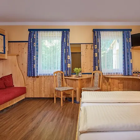 Hubertushof Hotel 3*