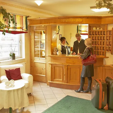 Hubertushof Hotel 3*