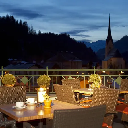 Hubertushof Hotell 3*