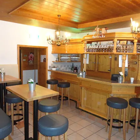 Hubertushof 3*